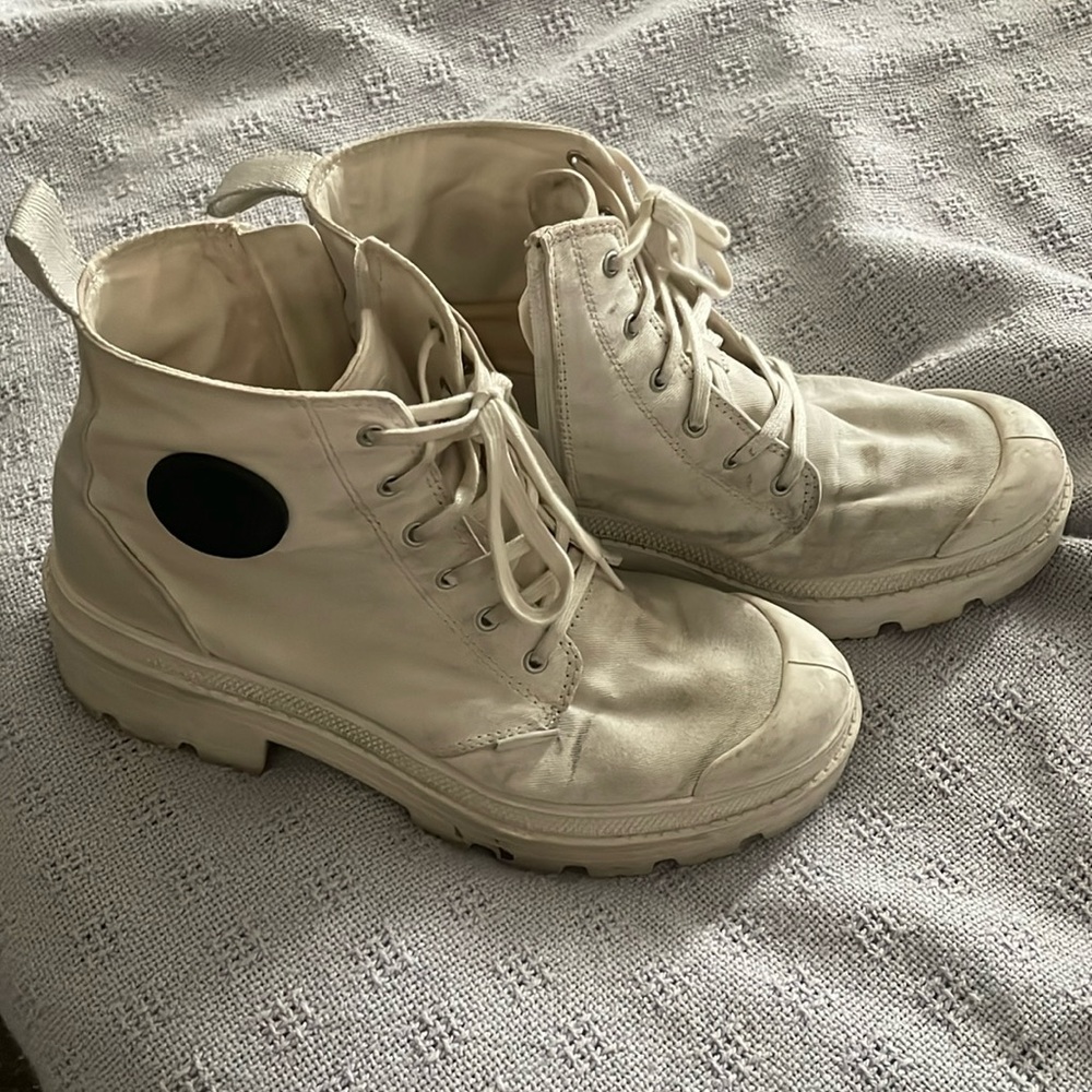 Palladium Pallabase Twill Boot size 8